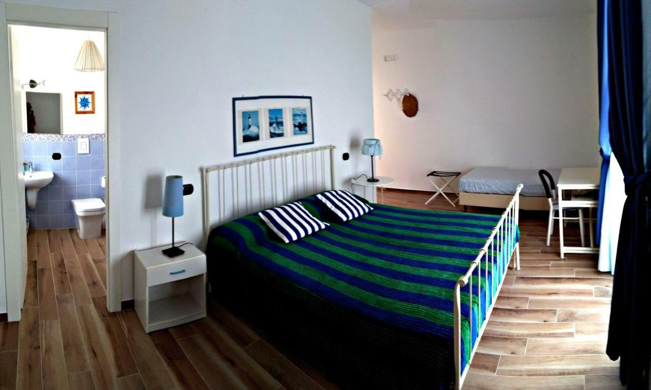 Bed and Breakfast Globetrotter Формия Экстерьер фото